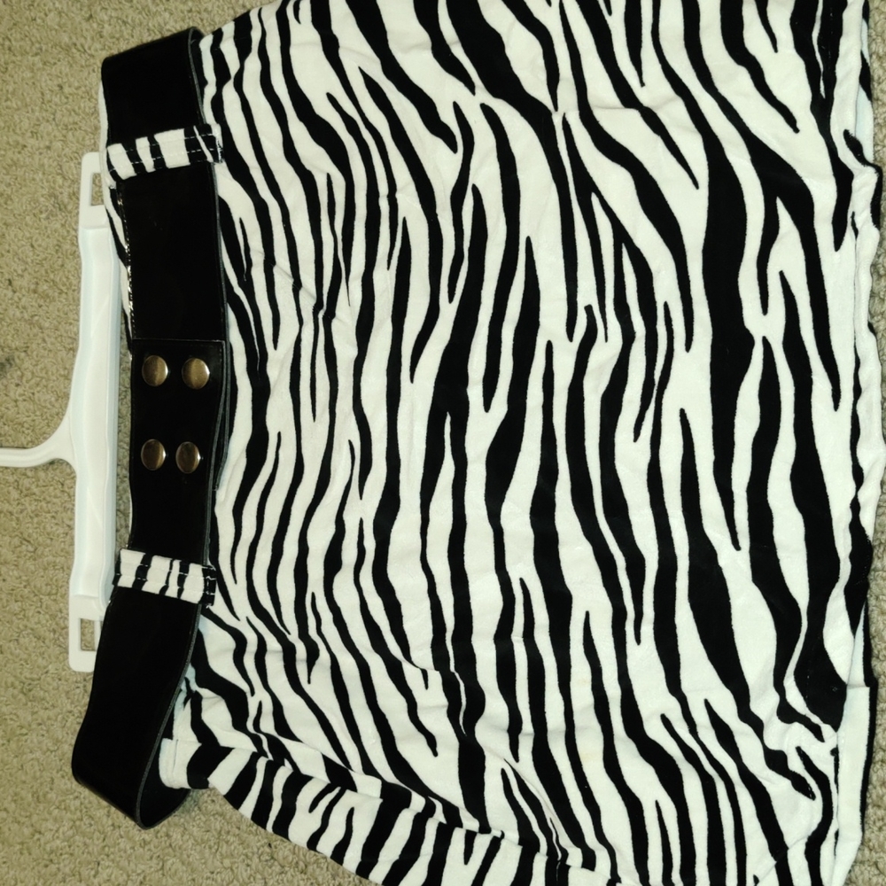 NWT Girls Zebra Print Skirt With Belt